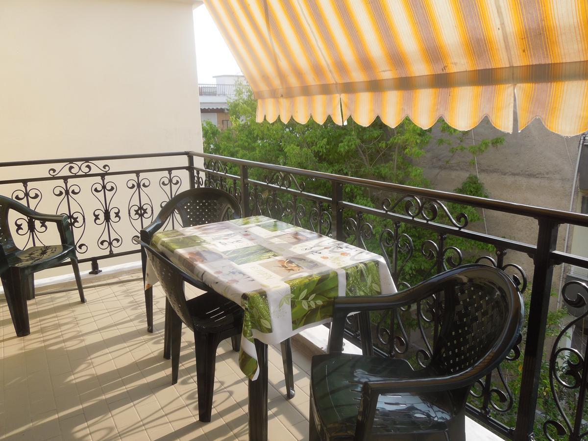 Sunshine Apartment Paralia Dionysiou Exteriér fotografie